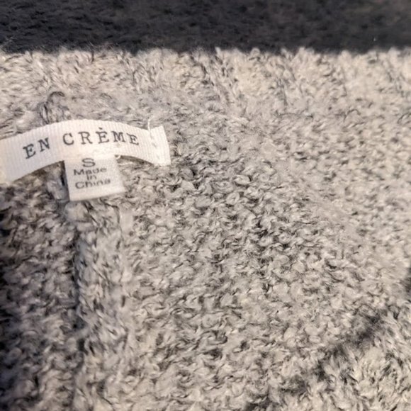 En Creme Cut-Out Sweater  S - Picture 3 of 6